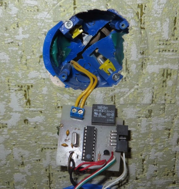 IR controlled light switch
