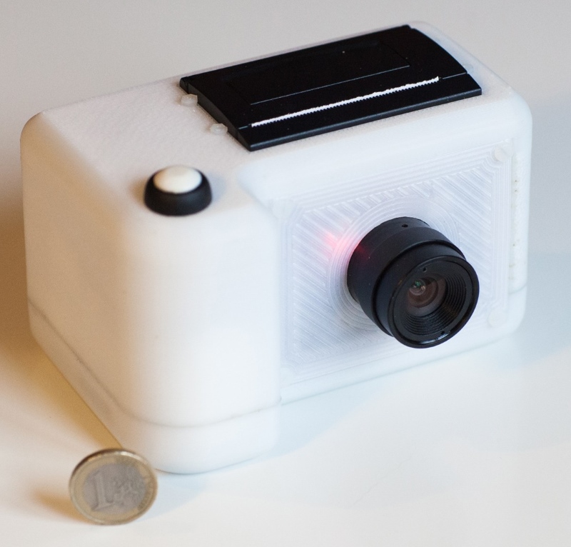 PolaPi Zero: A Raspberry Pi Zero powered instant camera